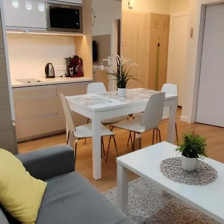 Marina - 10 Min, Od Krynicy Morskiej